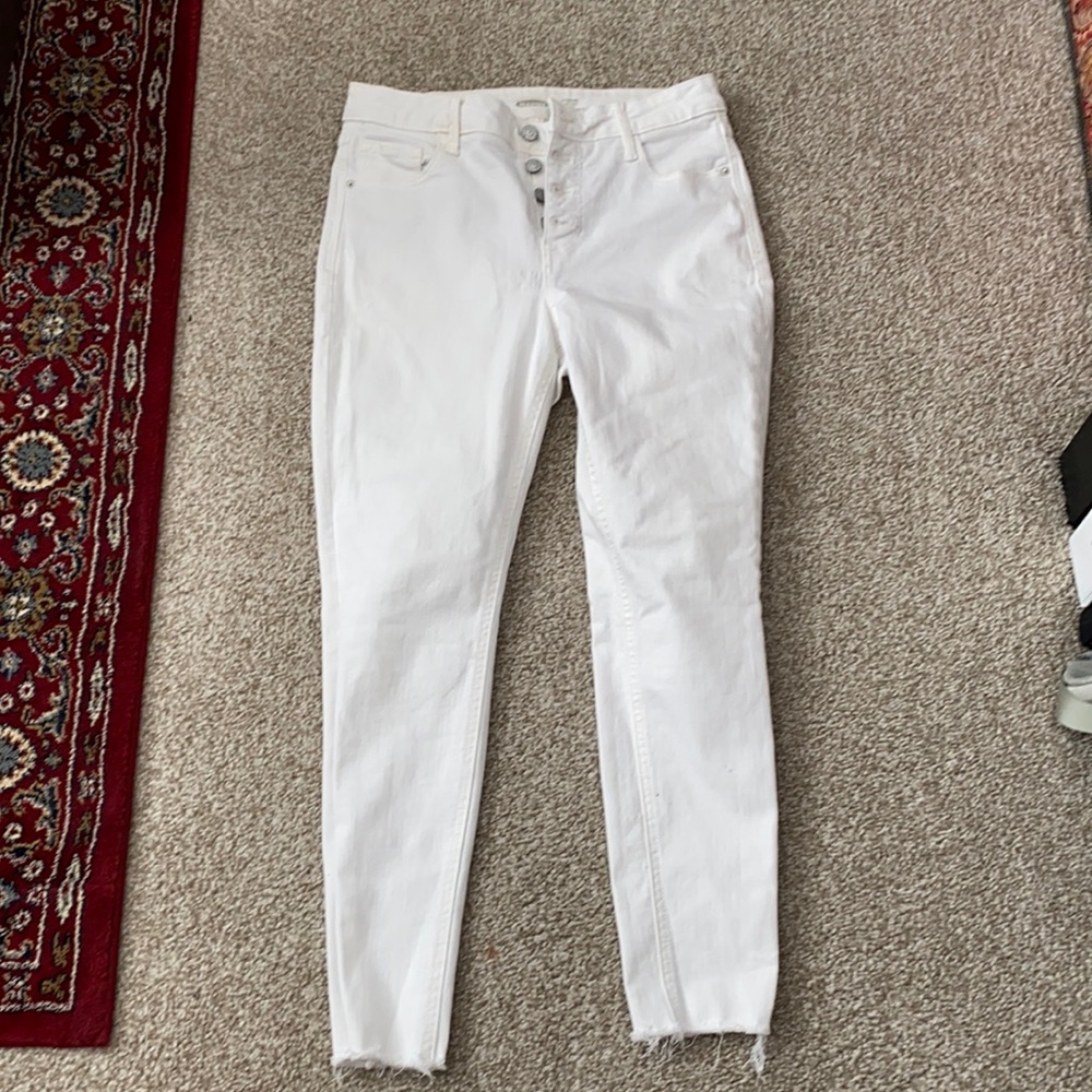 Old navy white button fly jeans size 6